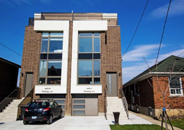 161A Locksley Ave (Roselawn/Dufferin)